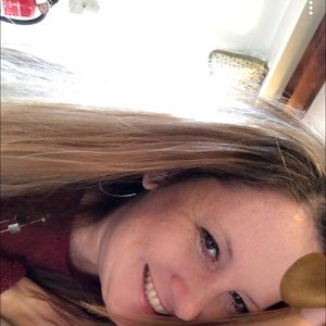 Meet your Posher, Jenn